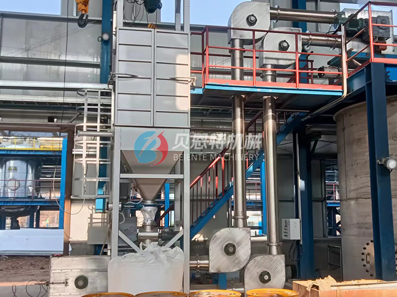 管鏈輸送機(jī)簡介